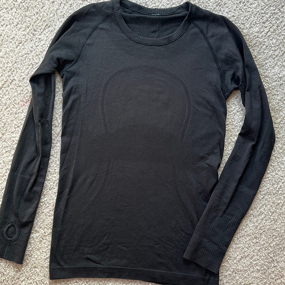 lululemon athletica Tops - Lululemon swiftly tech long sleeve